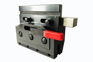 折彎?rùn)C(jī)夾具安裝的五個(gè)要點(diǎn)