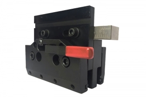 如何安全地使用折彎機(jī)夾模板？